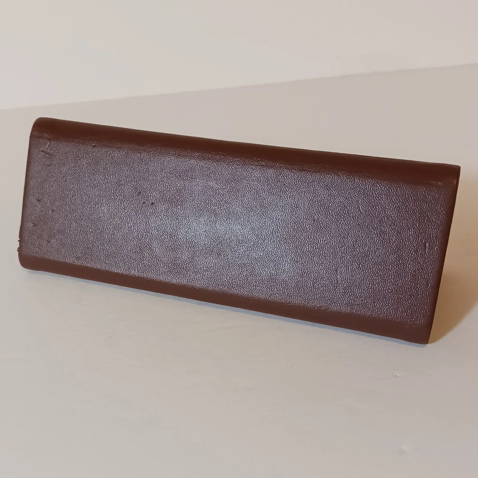 DUCKS UNLIMITED Eye Glasses Case Triangular Leather Magnetic Flap Brown Embossed 3