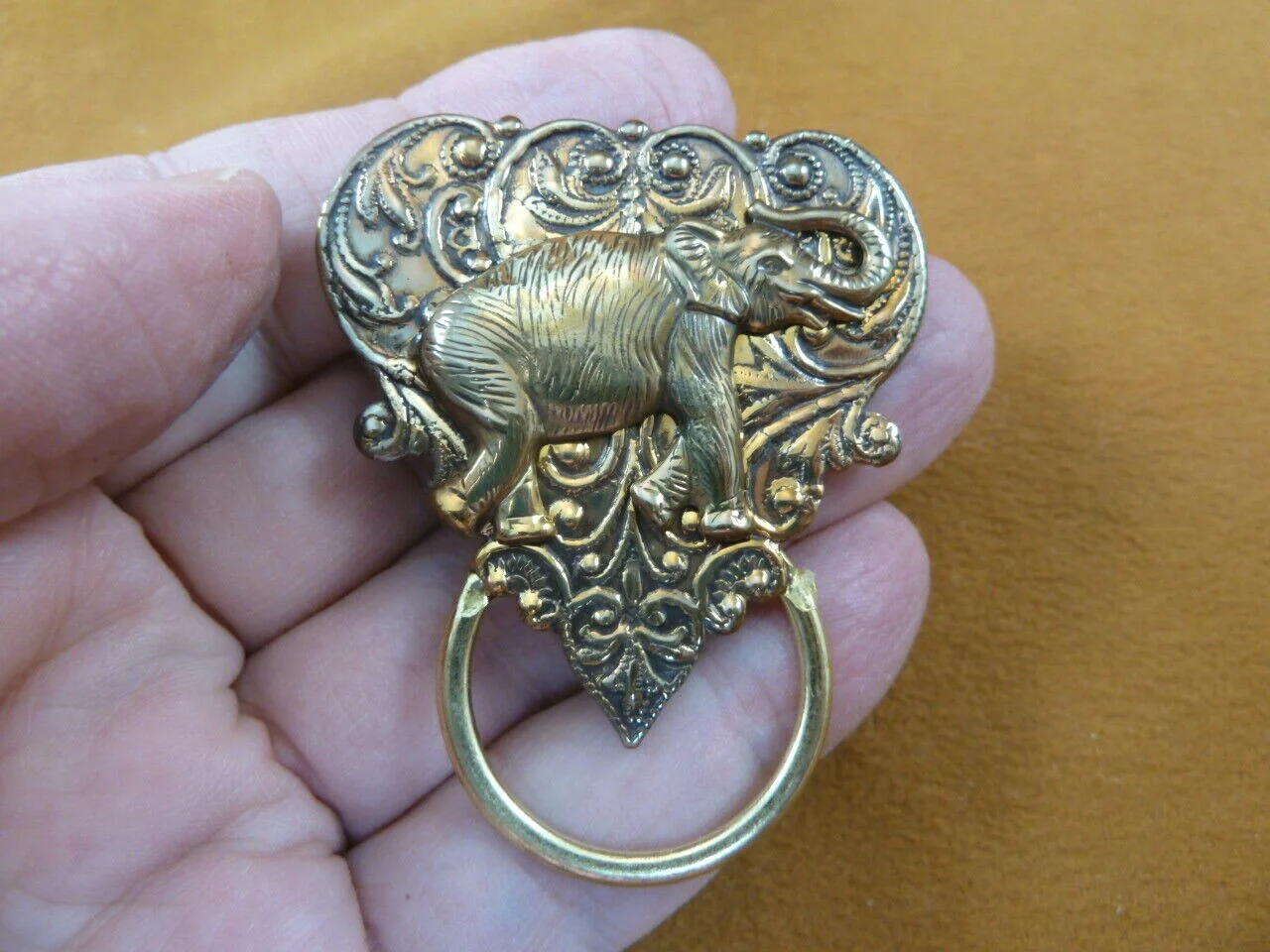 (E-568) lucky Elephant scrolled brass Eyeglass pin pendant ID badge holder Loop