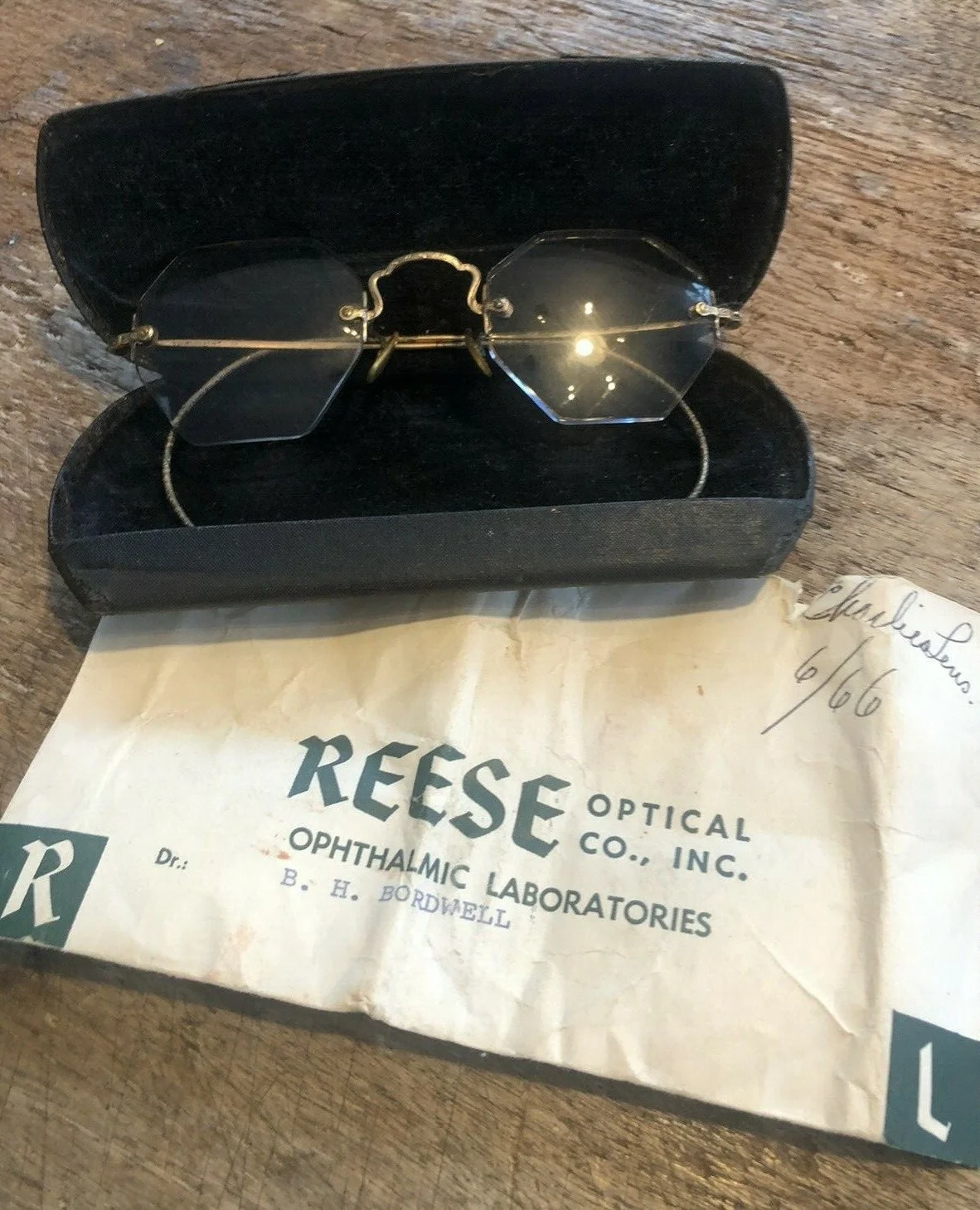 Early 1900s Unusual and Cute Octagon Lens Glasses