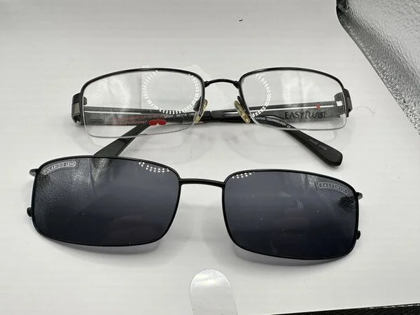 Easy Twist Black Eyeglasses Frame Polarized Magnetic Polarized Clip 56-18-140