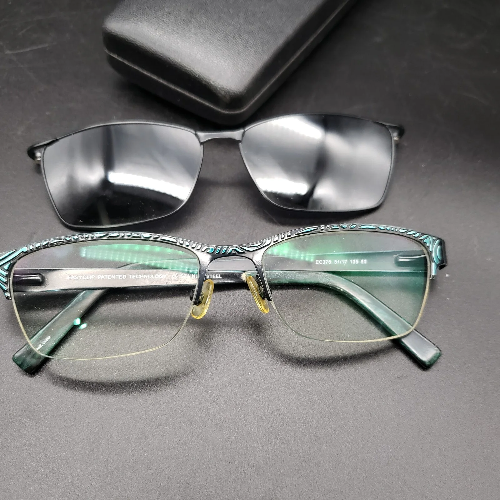 Easyclip Metal Eyeglass Frame and Magnetic Sunglasses Mod PC 172, 52 19 , 135 50 2