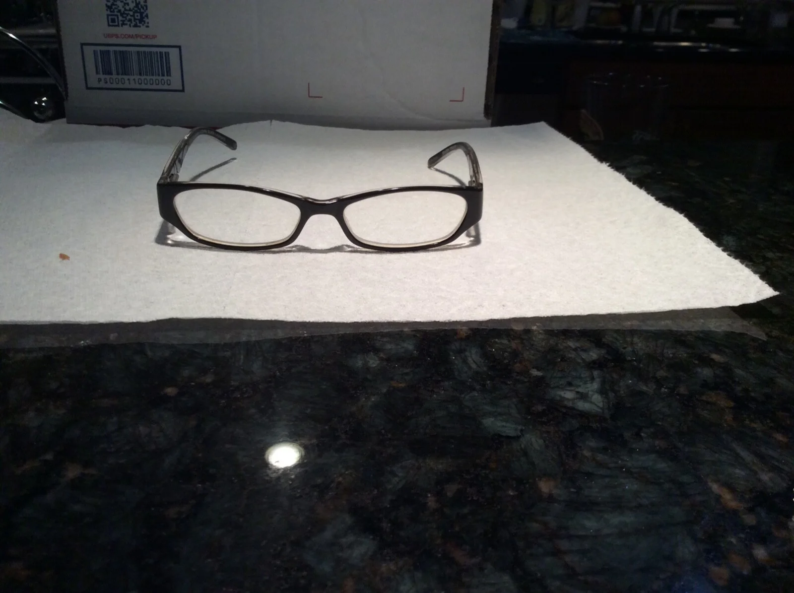 Ellen Tracy Petite Eyeglasses 50-15-120mm Licerta Black Laminate and Case 3