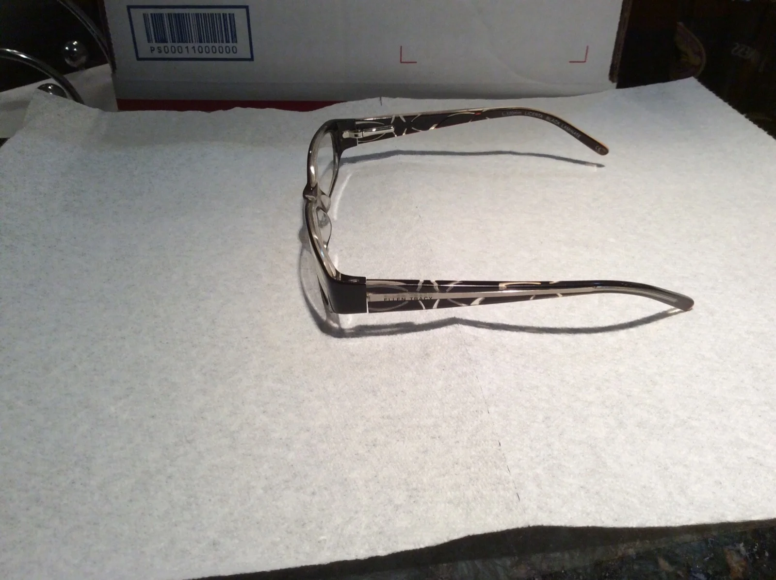 Ellen Tracy Petite Eyeglasses 50-15-120mm Licerta Black Laminate and Case 4