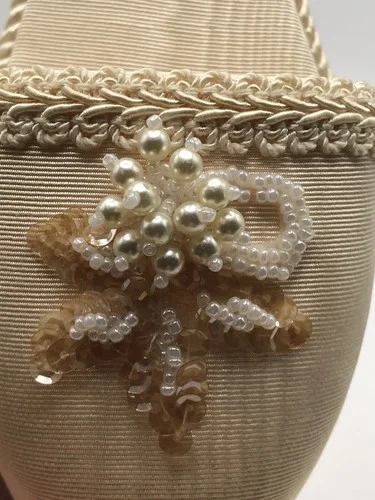 Eye glass holder boudoir ivory slipper with pearls sequins 2
