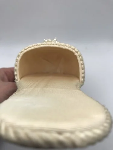 Eye glass holder boudoir ivory slipper with pearls sequins 4