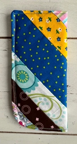 Eyeglass Case. Strip Quilted Multicolor Handmade. 7 1/2” X 3 1/2” 2