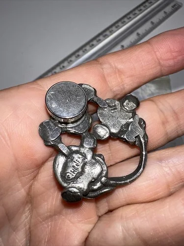 Eyeglass Holder Badge Pin Magnetic Monkey See hear speak no evil 4
