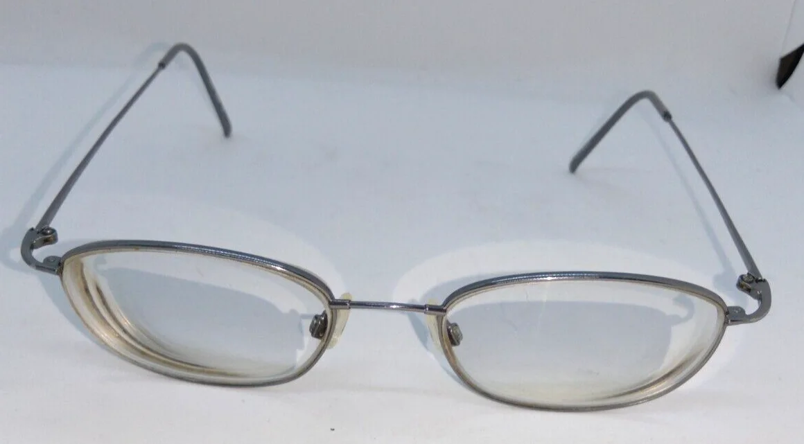Flexon 601 by Marchon Lt Gunmetal Eyeglass Frames Metal Rim 52-19-145 2
