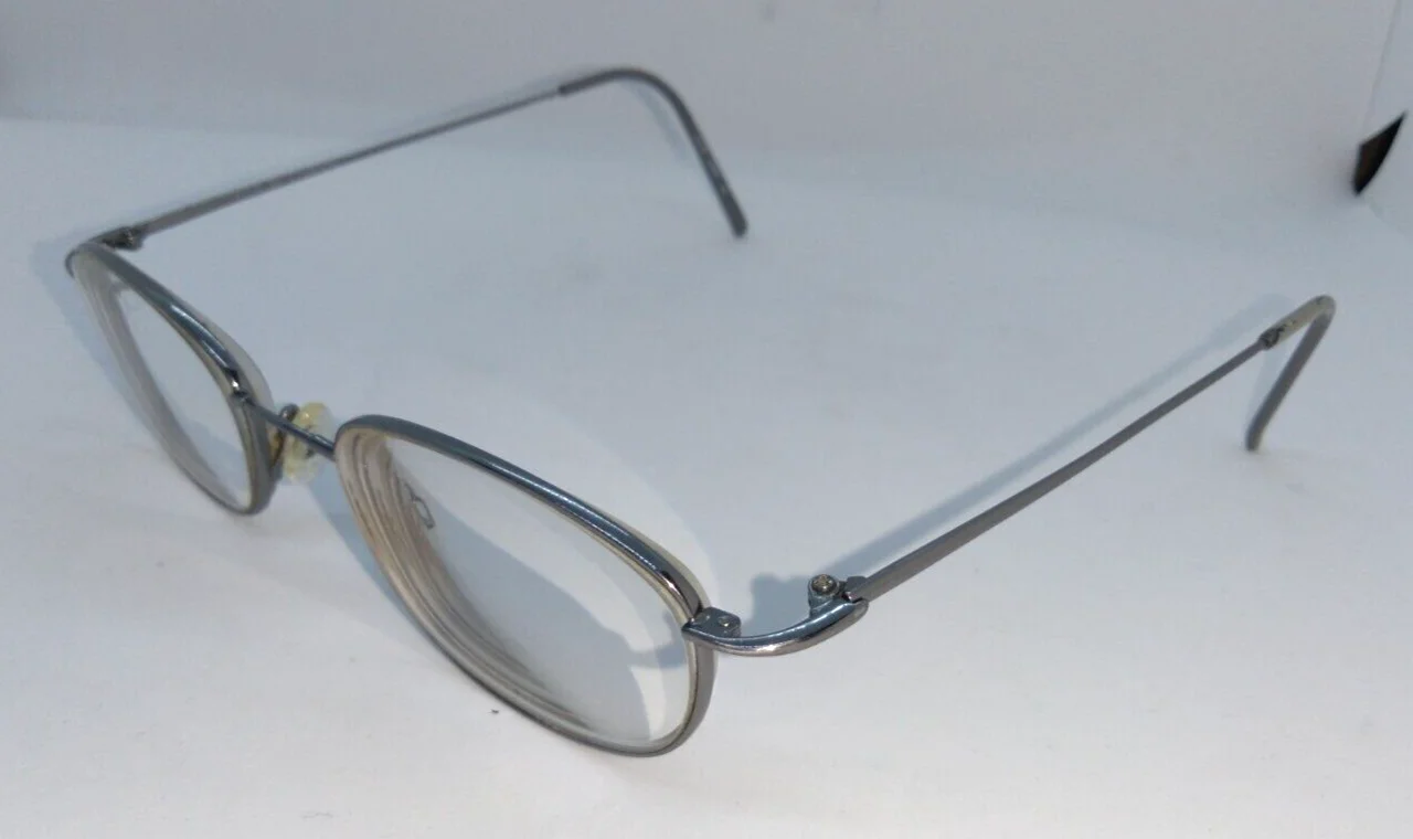 Flexon 601 by Marchon Lt Gunmetal Eyeglass Frames Metal Rim 52-19-145 3