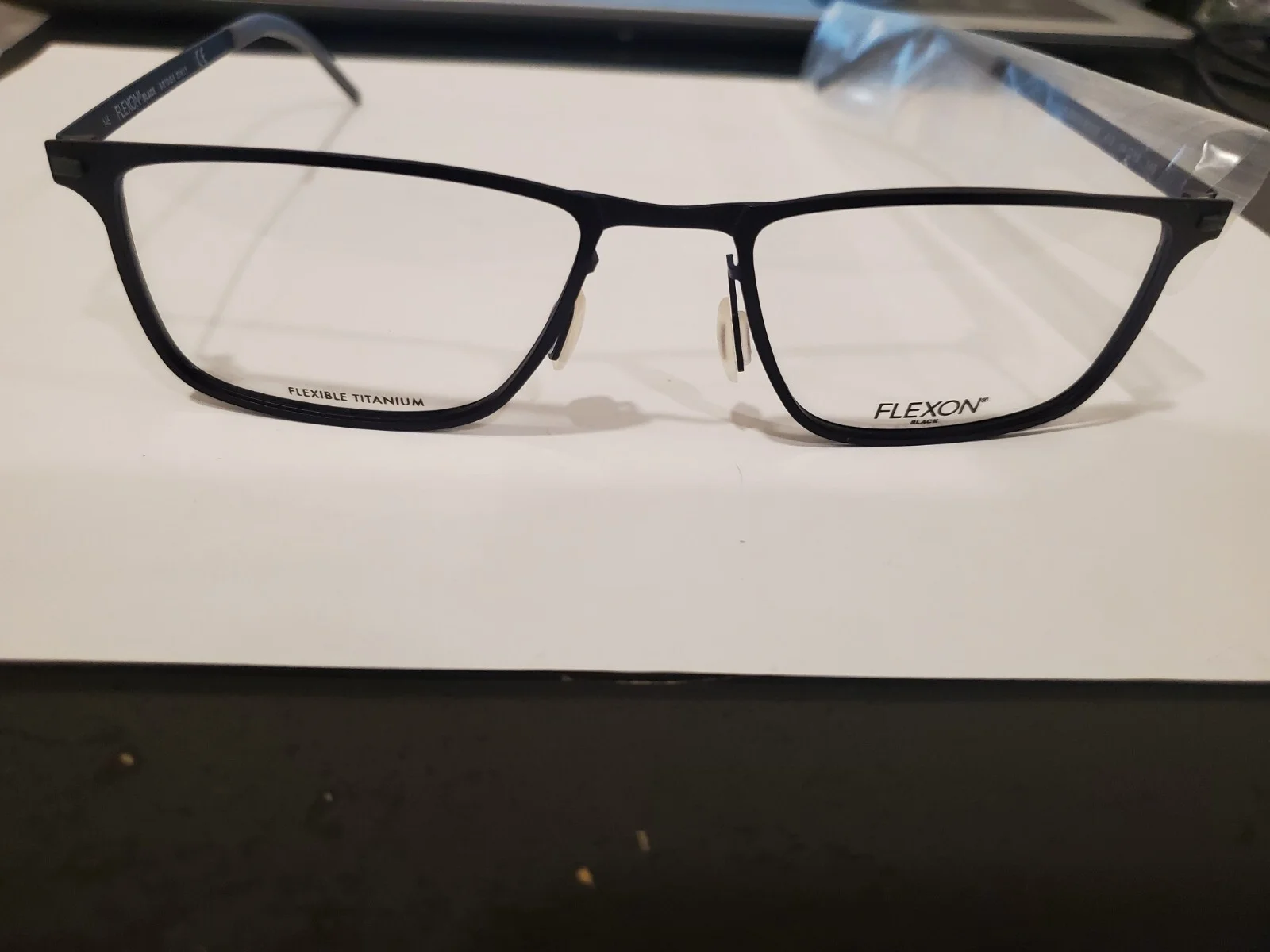FLEXON B 2026 412 NAVY Flexible Titanium Eyeglasses 54mm/18 with Case NEW