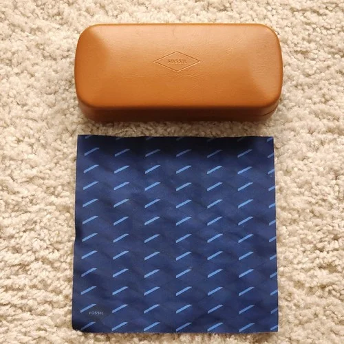 Fossil Brown Leather Hard Eyeglasses Sunglasses Case 6 x 2.75 x 1.25