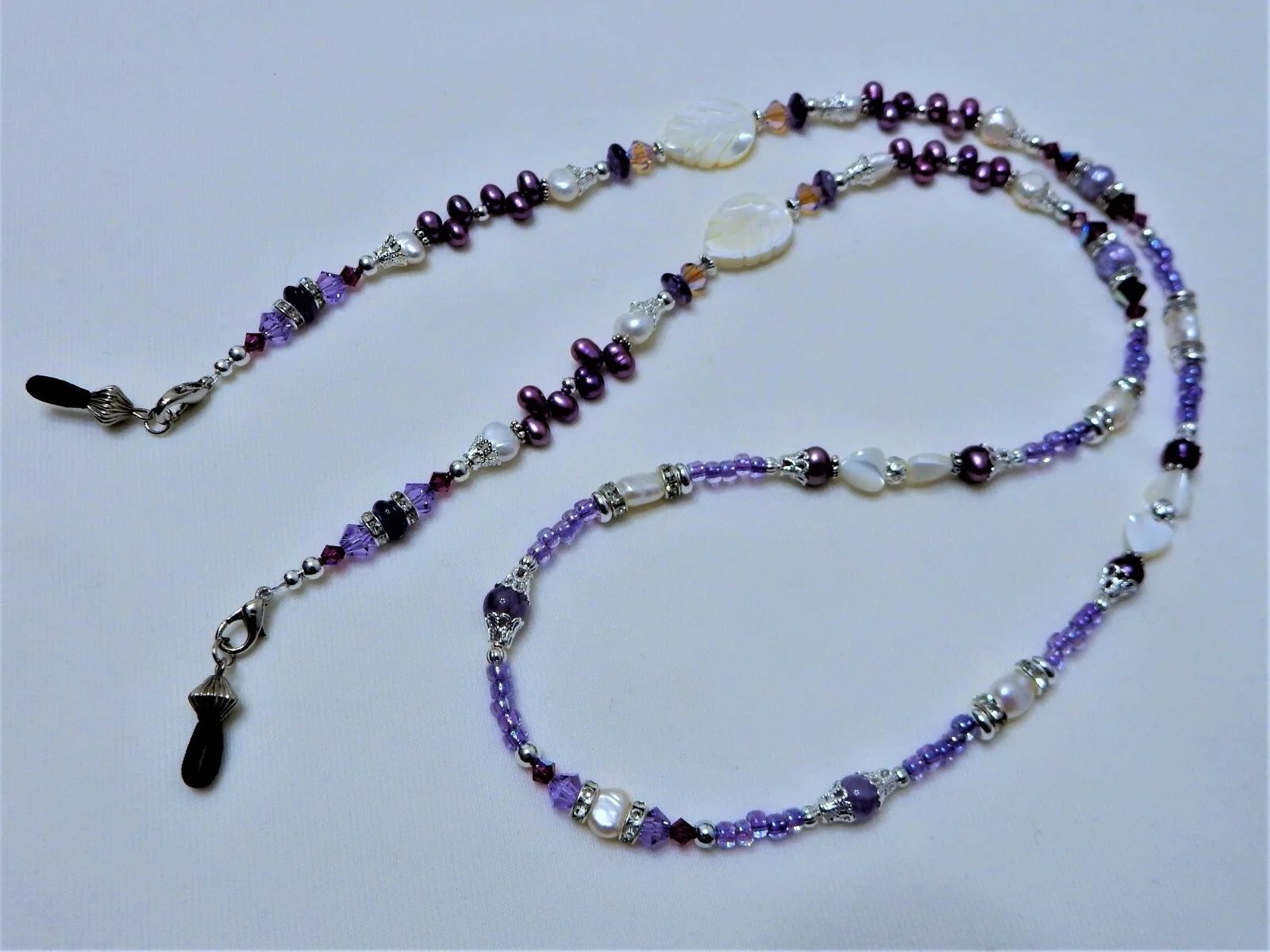 FRESHWATER PEARL/ CRYSTAL/ RHINESTONE/ Silver Plated EYEGLASSES HOLDER 32