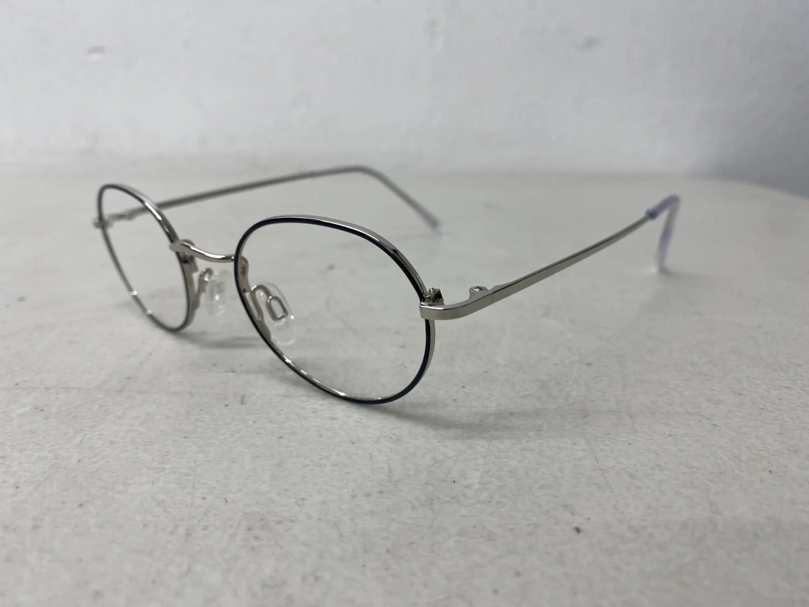 Germano Gambini GG160 Eyeglass Frames in Platinum/Black - 45mm 2