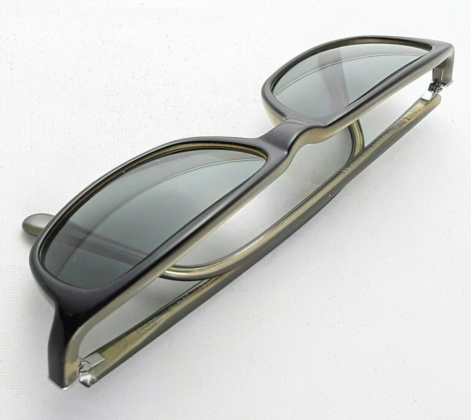 Giorgio Armani Unisex Two-Tone Eyeglass Frames 2003 52-16-135 Made in Italy 2