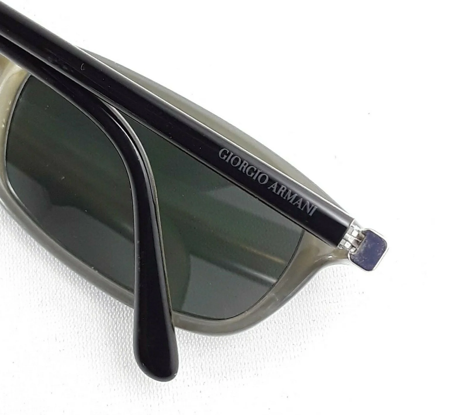 Giorgio Armani Unisex Two-Tone Eyeglass Frames 2003 52-16-135 Made in Italy 3