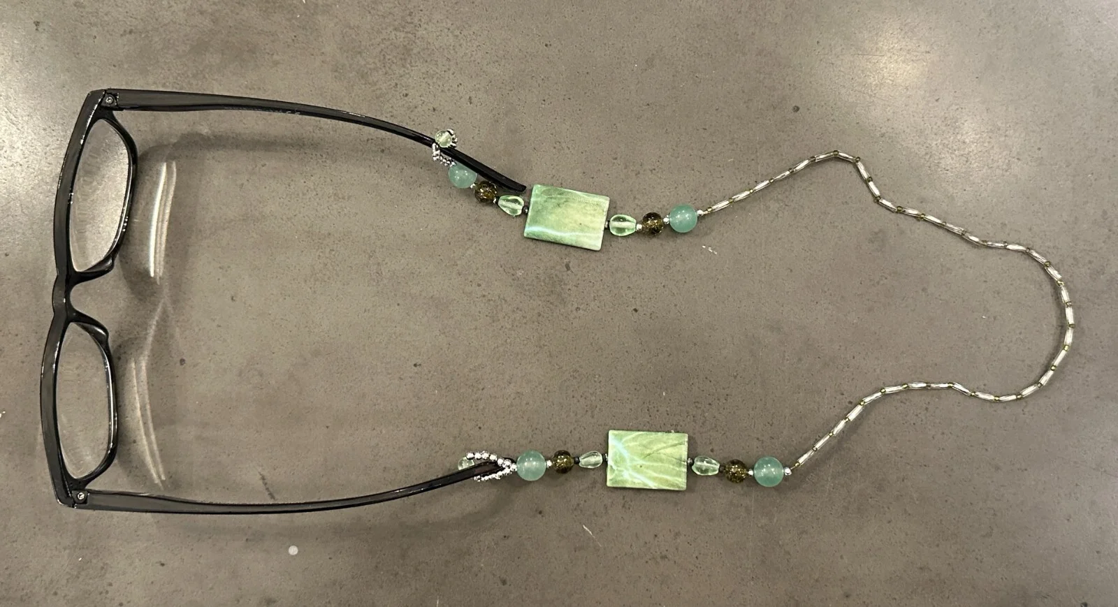 GLASSES LANYARD CHAIN EYEGLASS HOLDER NECKLACE JADE TURQUOISE BEADED 2
