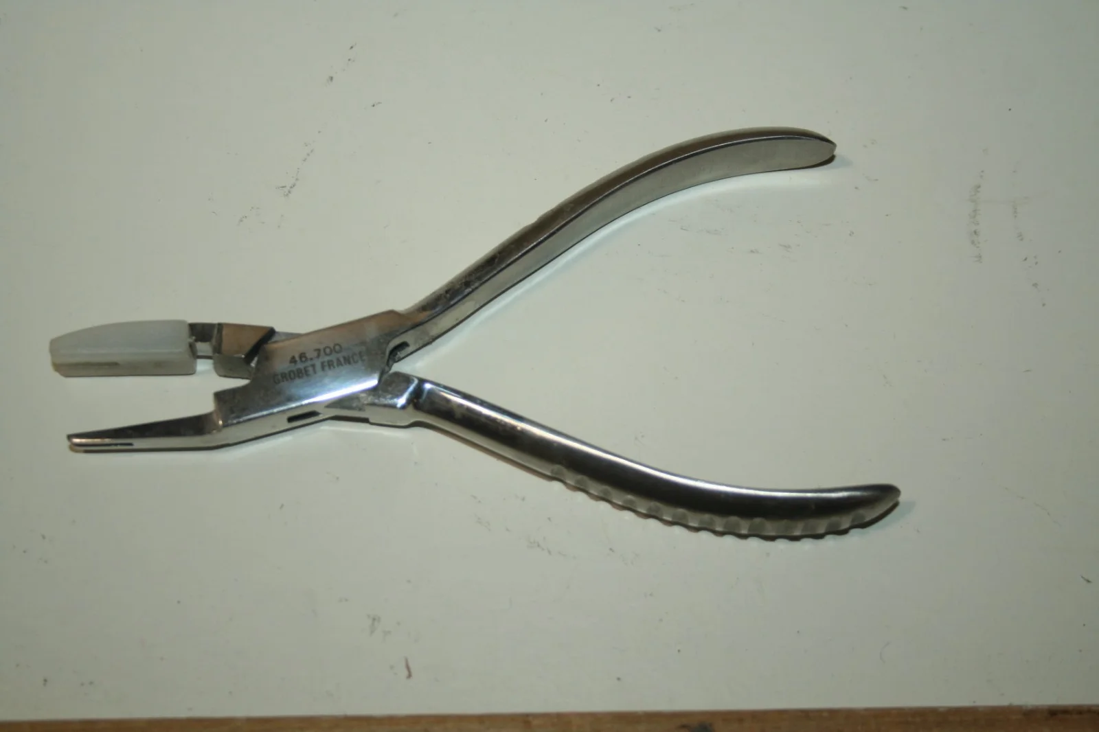 GROBET 46.700 Eyeglass Frame Adjustment Tool, France, Forked and Plastic Jaw