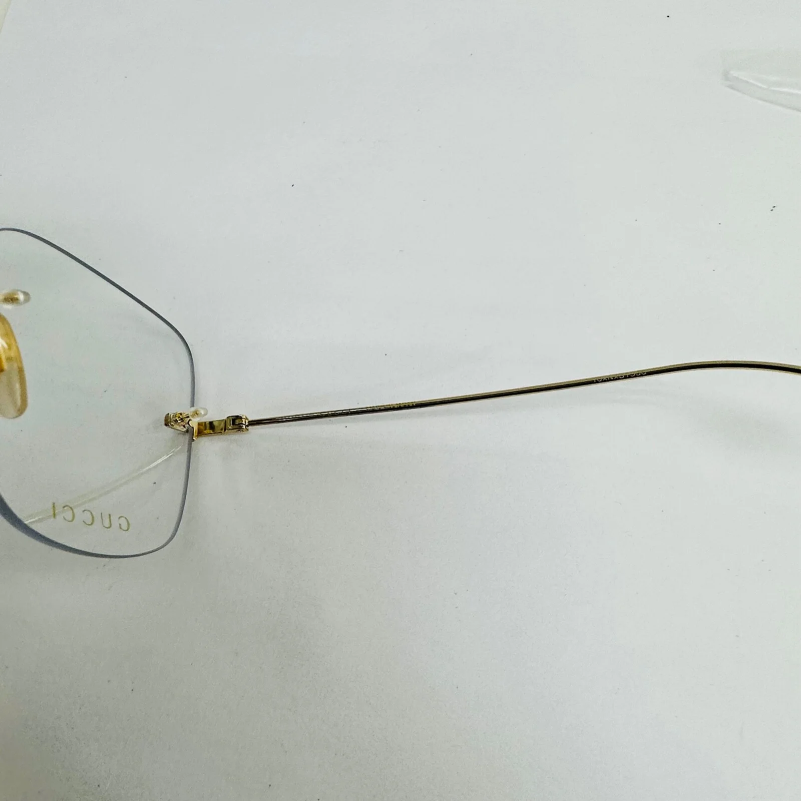 GUCCI 1150 Gold Chain Strawberry Crystal Pendant Charm Eyeglass 59m GG1150O 003 3