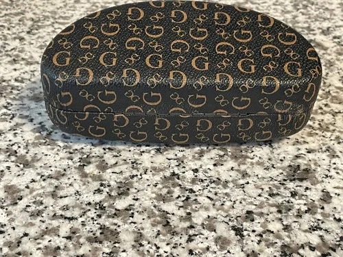 Guess Logo Sunglasses Eyeglass Black & Gold Hard Case Clamshell w/ Lens Cloth 4
