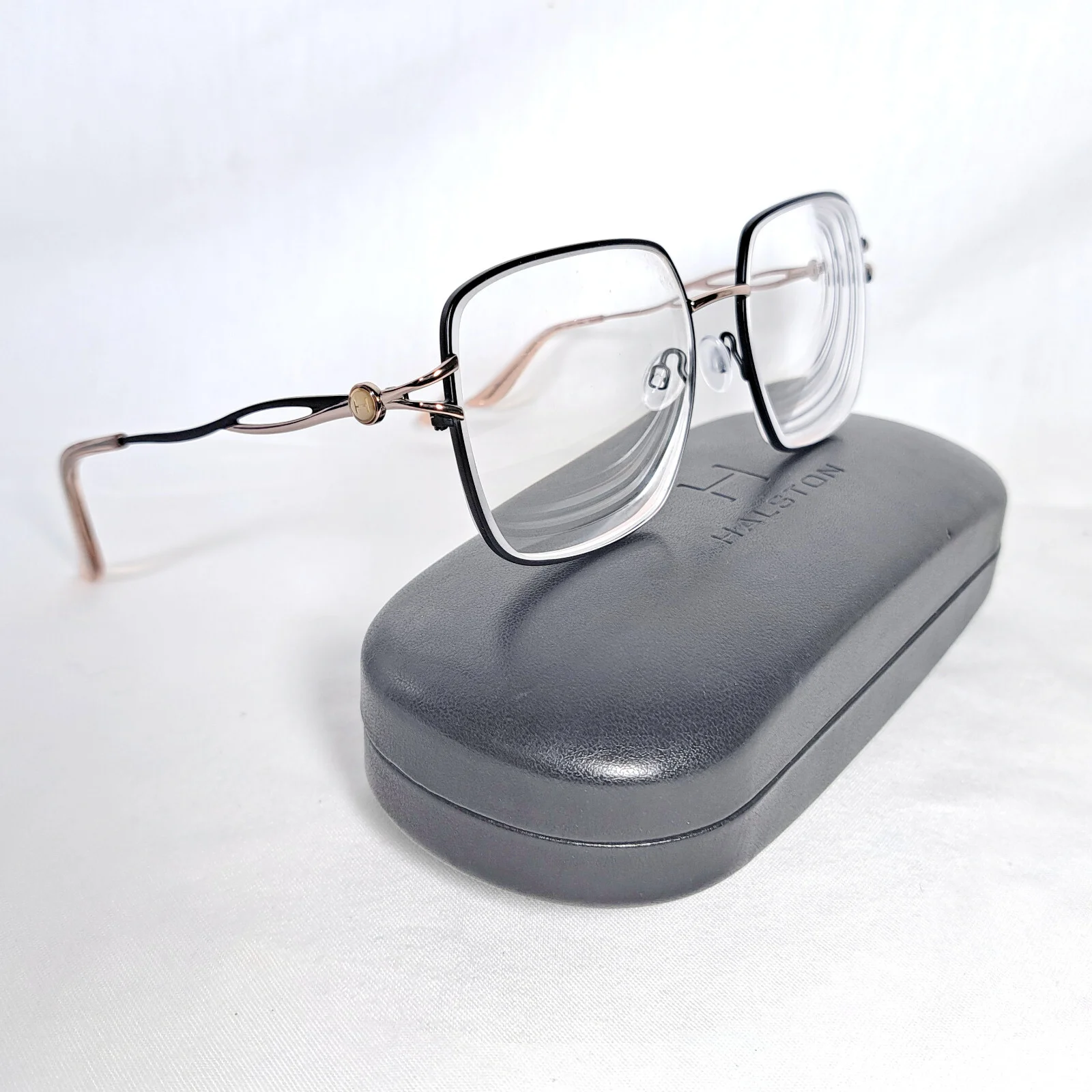 H Halston Xyloware 2010 323 Womens Designer Eyeglasses Frame w/ Case 54-16-140mm