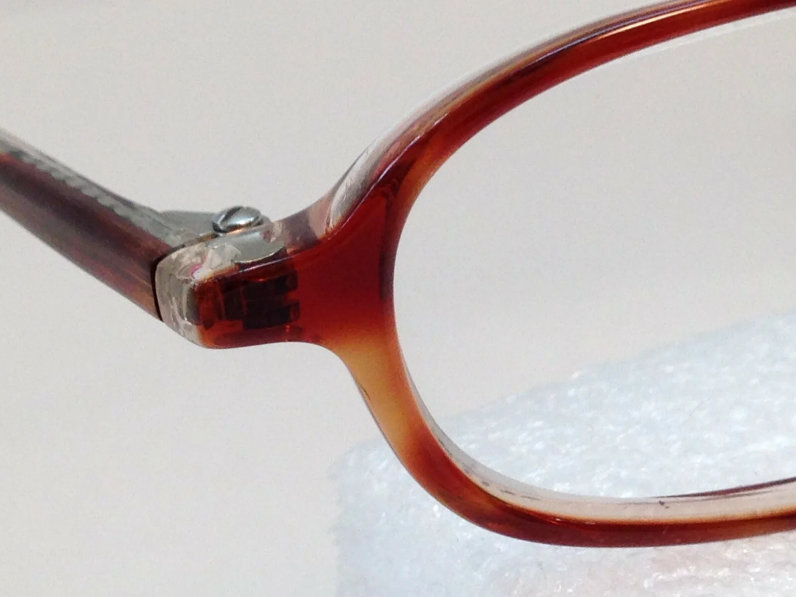 Halston Brown Tortoise HA 107 Eyeglass Frames 48[]18 135 4