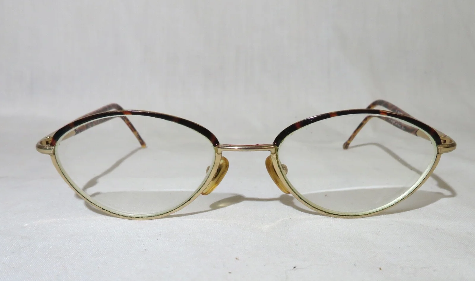 Halston, Italy eyeglass frames Mod H-346, 48-16-135 eyewear eyeglasses w/case 2