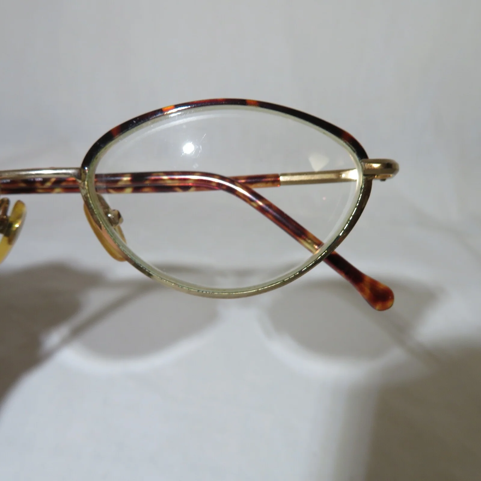 Halston, Italy eyeglass frames Mod H-346, 48-16-135 eyewear eyeglasses w/case 4