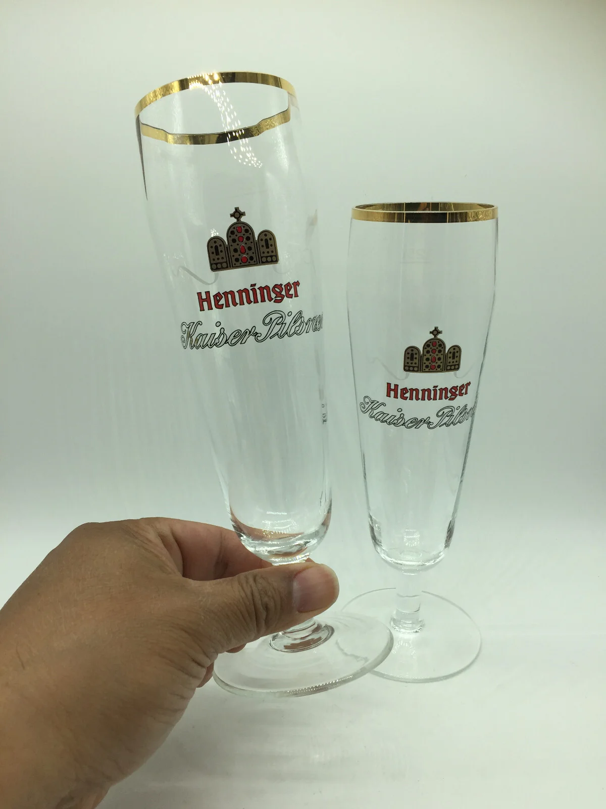 Henninger Kaiser Pilsner Gold Rimmed German Stemmed Glass 7 3/4 3
