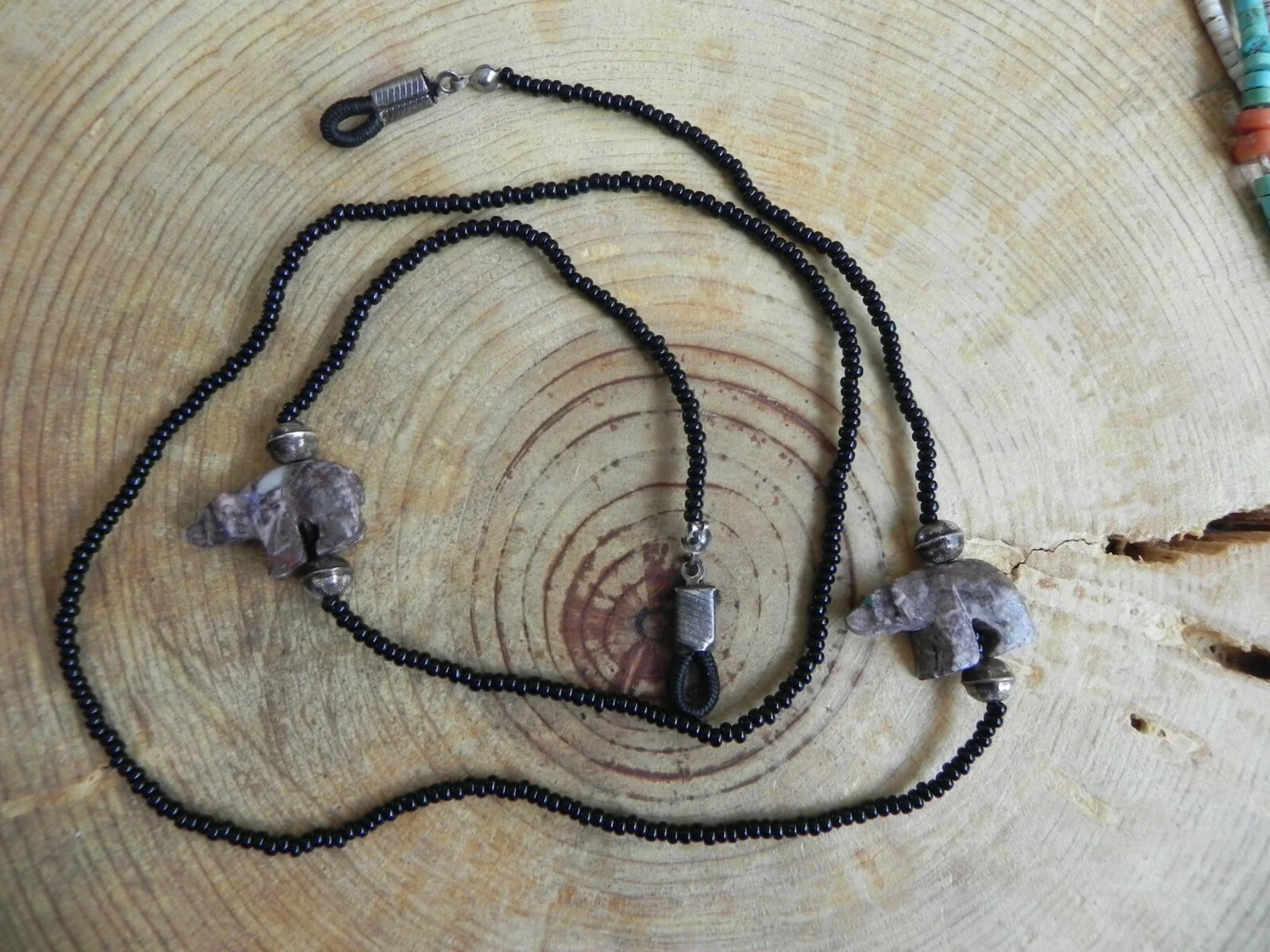 Jasper BEAR, Sterling Silver & Black Seed Beads EYE GLASSES holder Santo Domingo