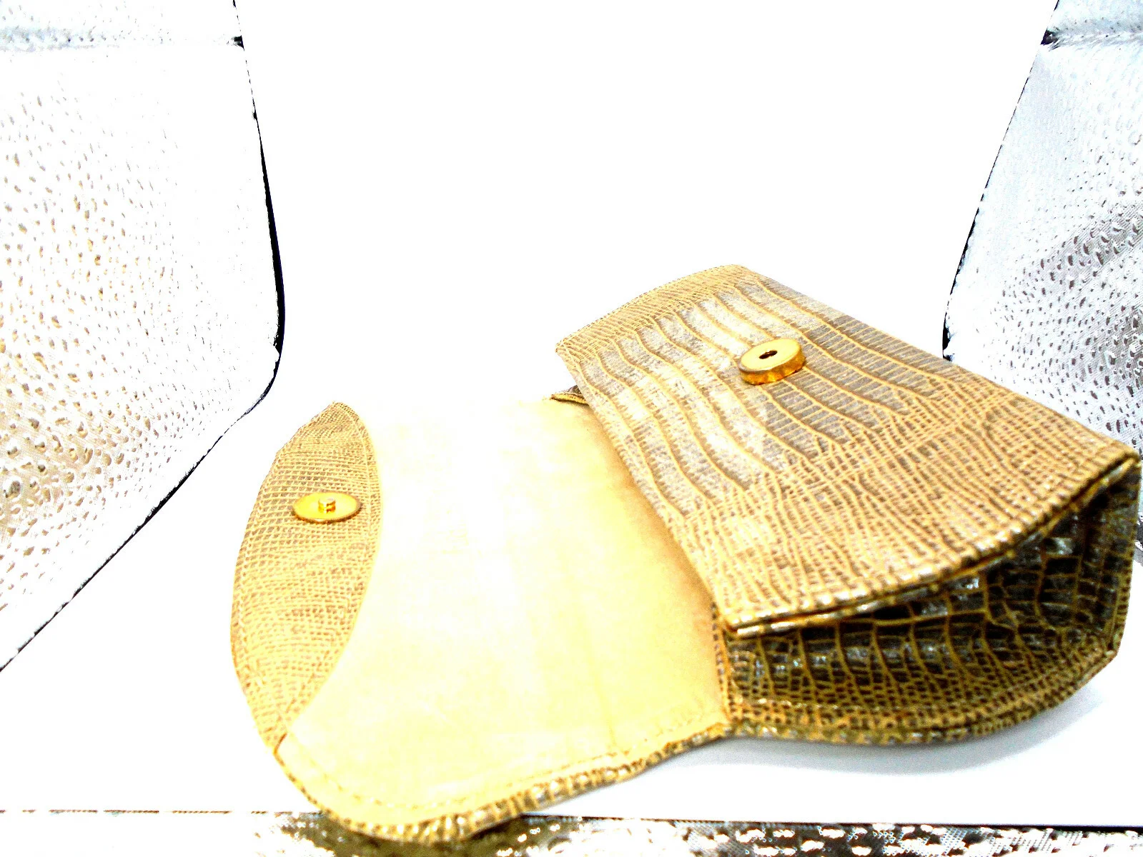 Judith Leiber Magnetic Clutch Eyeglasses Case Gold Lizard with Rhinestones 4
