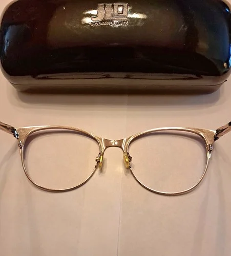 Kate Spade New York Eyeglass Frames - Red With Gold Trim -Excellent Condition 4