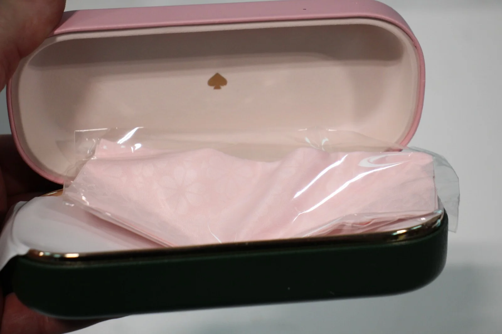 Kate Spade New York Pink & Green Hard Eyeglass Case with Cloth 3