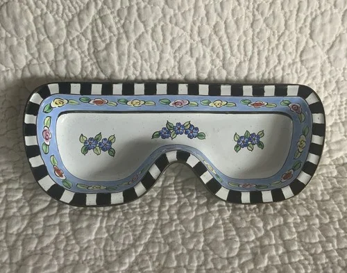 Kelvin Chen 2000 Enameled Copper Hand Painted Eyeglass Holder Floral No 11013