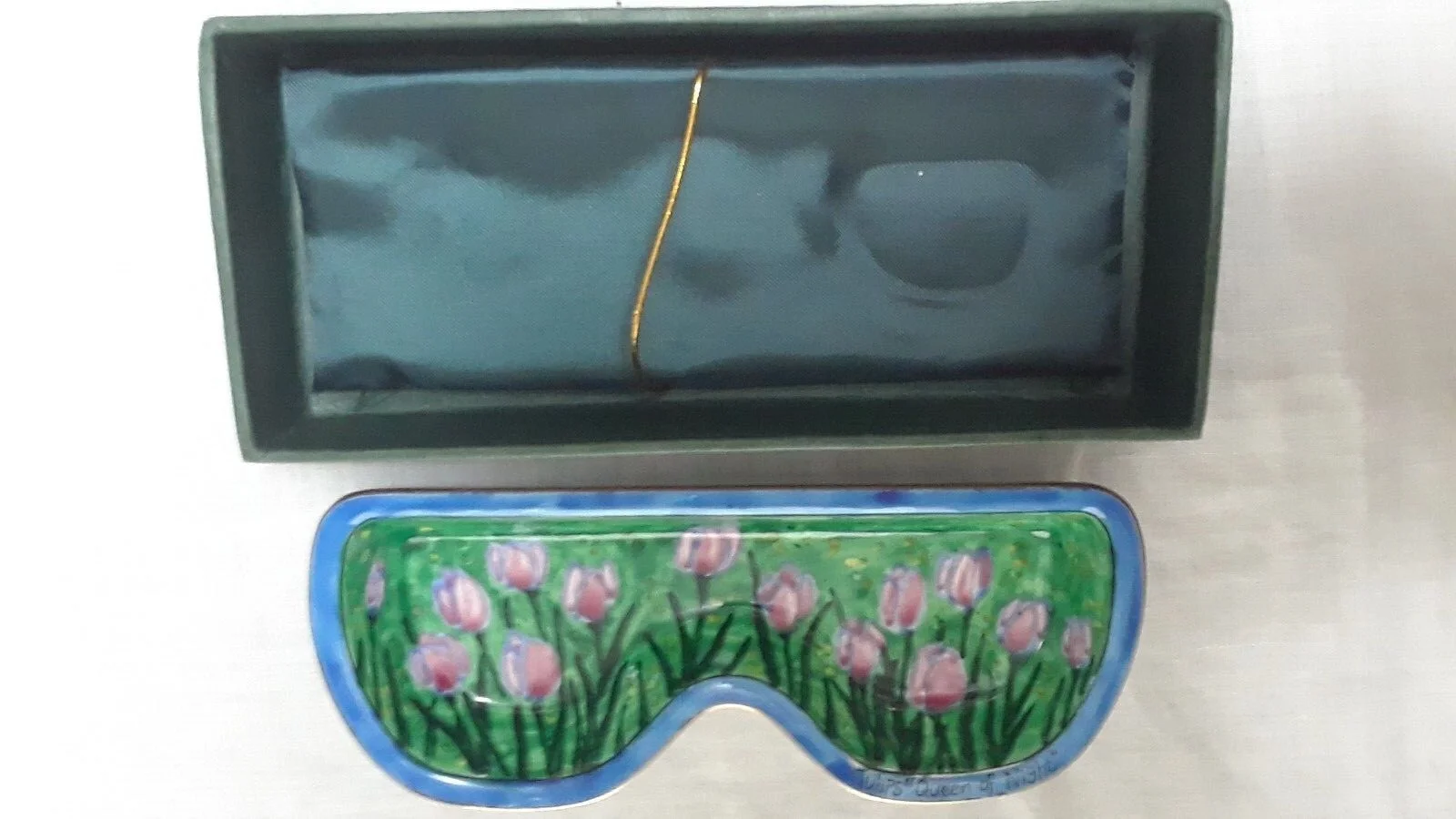 Kelvin Chen 2002 Enamel Hand painted on Copper Eye Glasses Holder / Tray in Box