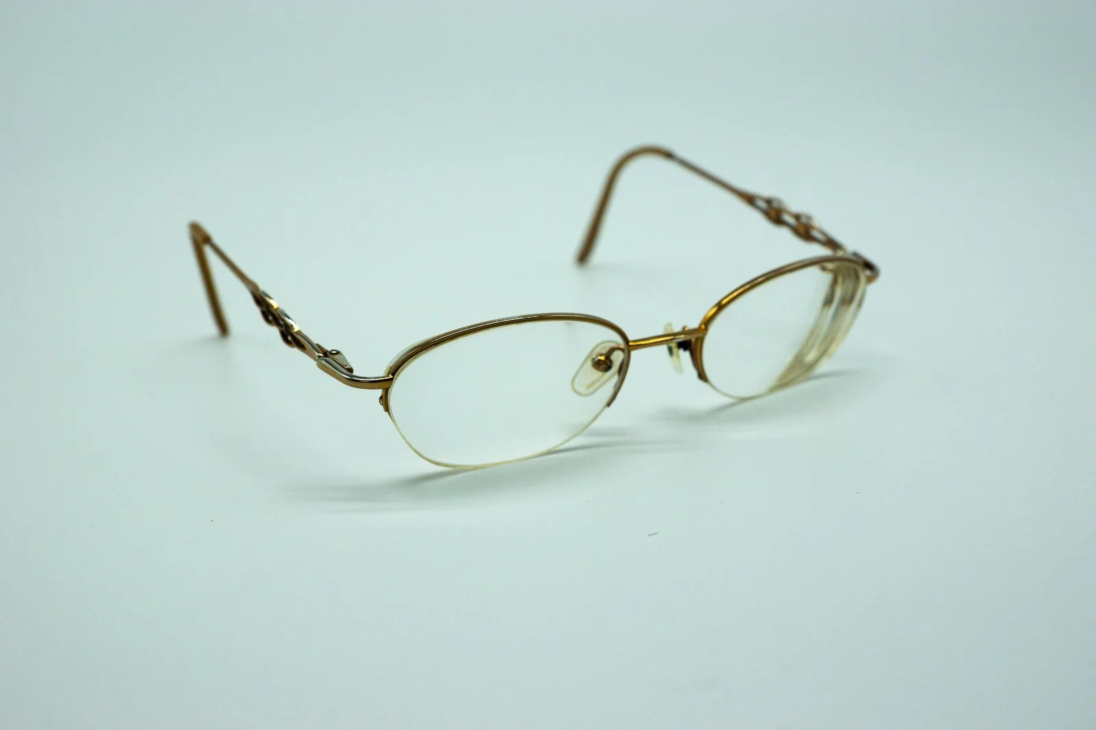Linda Evans 293 Prescription Eyeglasses Frames Size 50-18-135