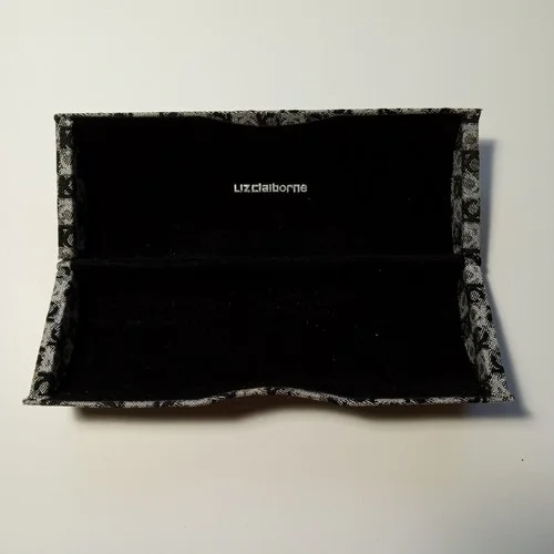 Liz Claiborne Eyeglasses Clam Shell Hard Case Fabric Cover Blk/Wht Logo Pattern 2