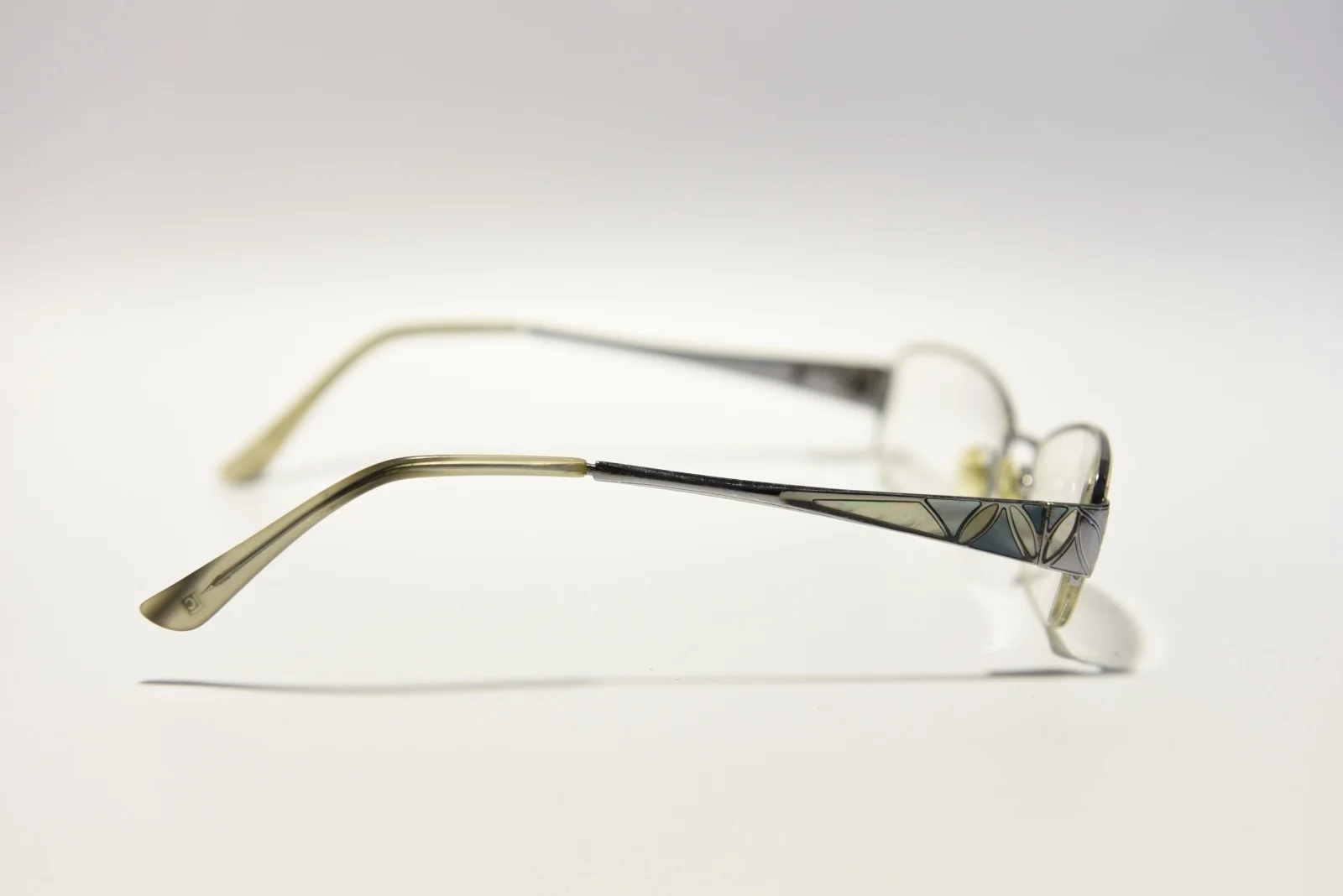 LIZ CLAIBORNE L319 HALF RIM SILVER MOTHER OF PEARL EYEGLASS FRAMES 53-17-135 3