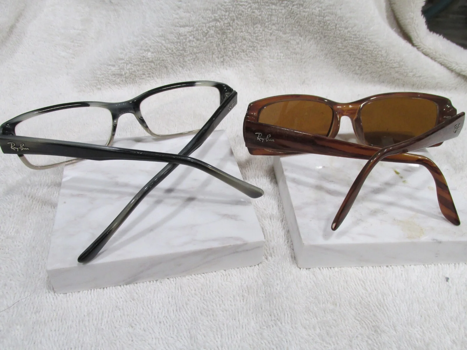 LOT OF 2 RAY BAN EYEGLASSES FRAMES RB 5169-5540 & RB 4067-669 4