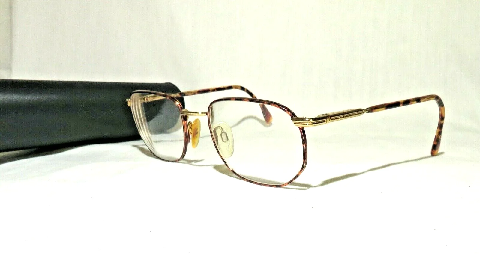 Luxottica Toledo eyeglass frames, 52-20-135 eyewear eyeglasses Gold/Darkshell 2