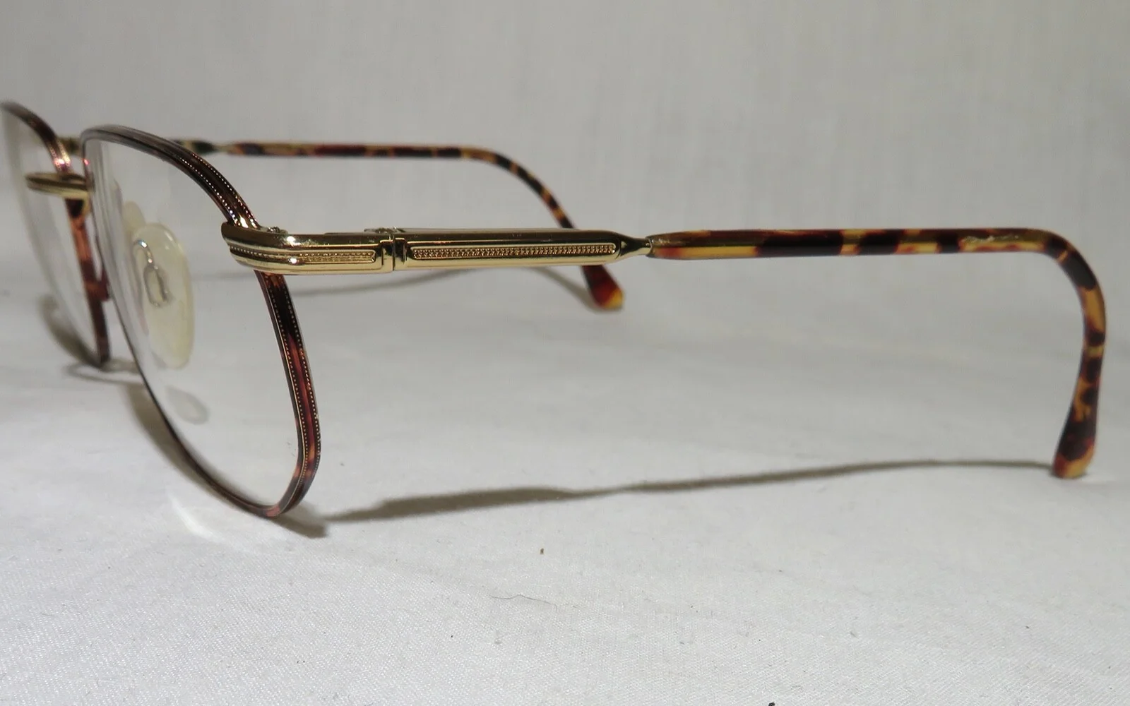 Luxottica Toledo eyeglass frames, 52-20-135 eyewear eyeglasses Gold/Darkshell 3