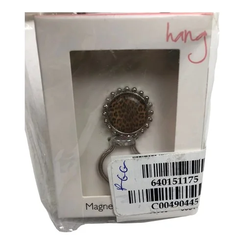 Magnetic Eyeglass Holder Ring Leopard Print 2