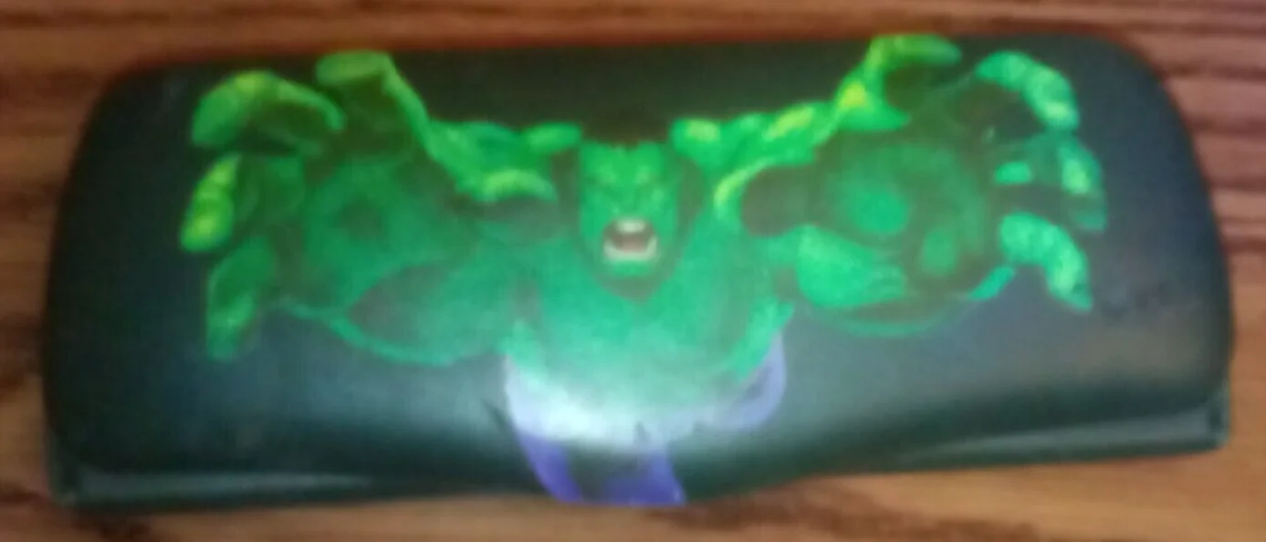Marvel Hulk Clam Shell Eye Glass Case For Boys-Used-Good Condition