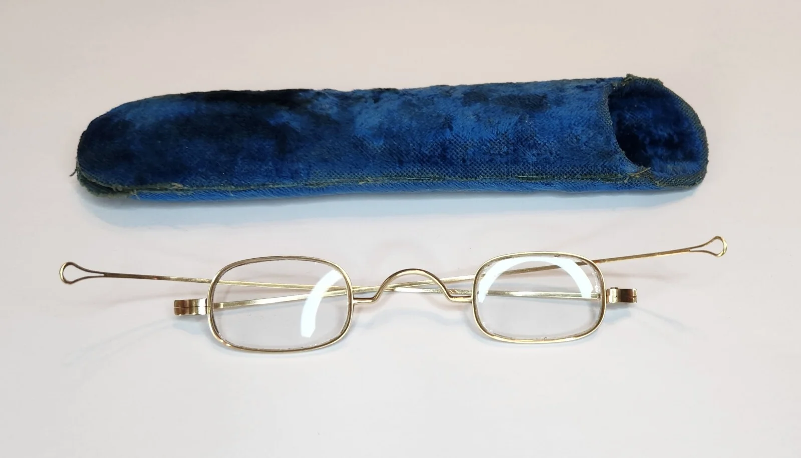 Mid-19th century 14K solid gold antique eyeglasses. 1800 2