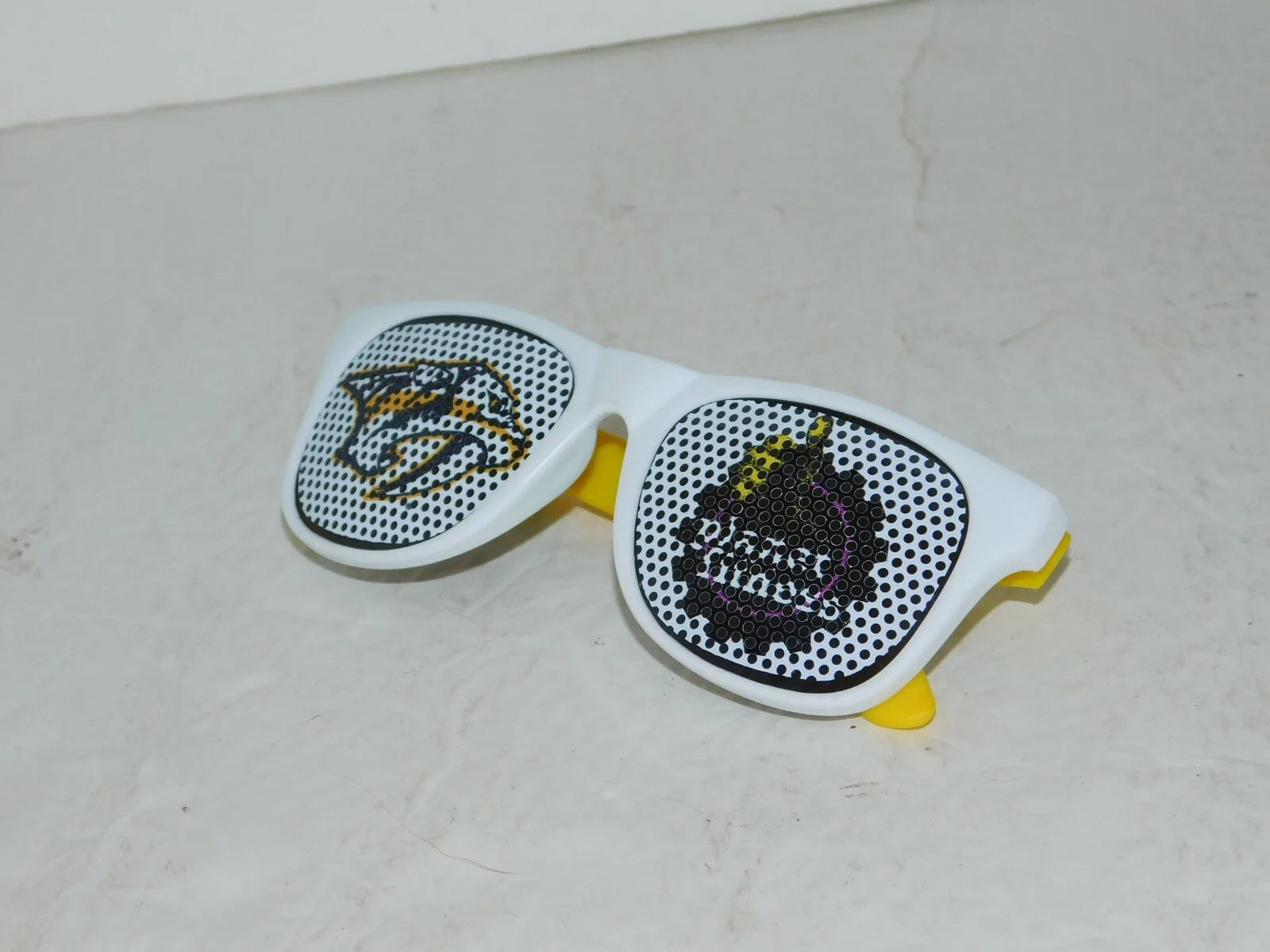 Nashville Predators Glasses Plastic Planet Fitness Hockey Yellow Souvenir NHL 4