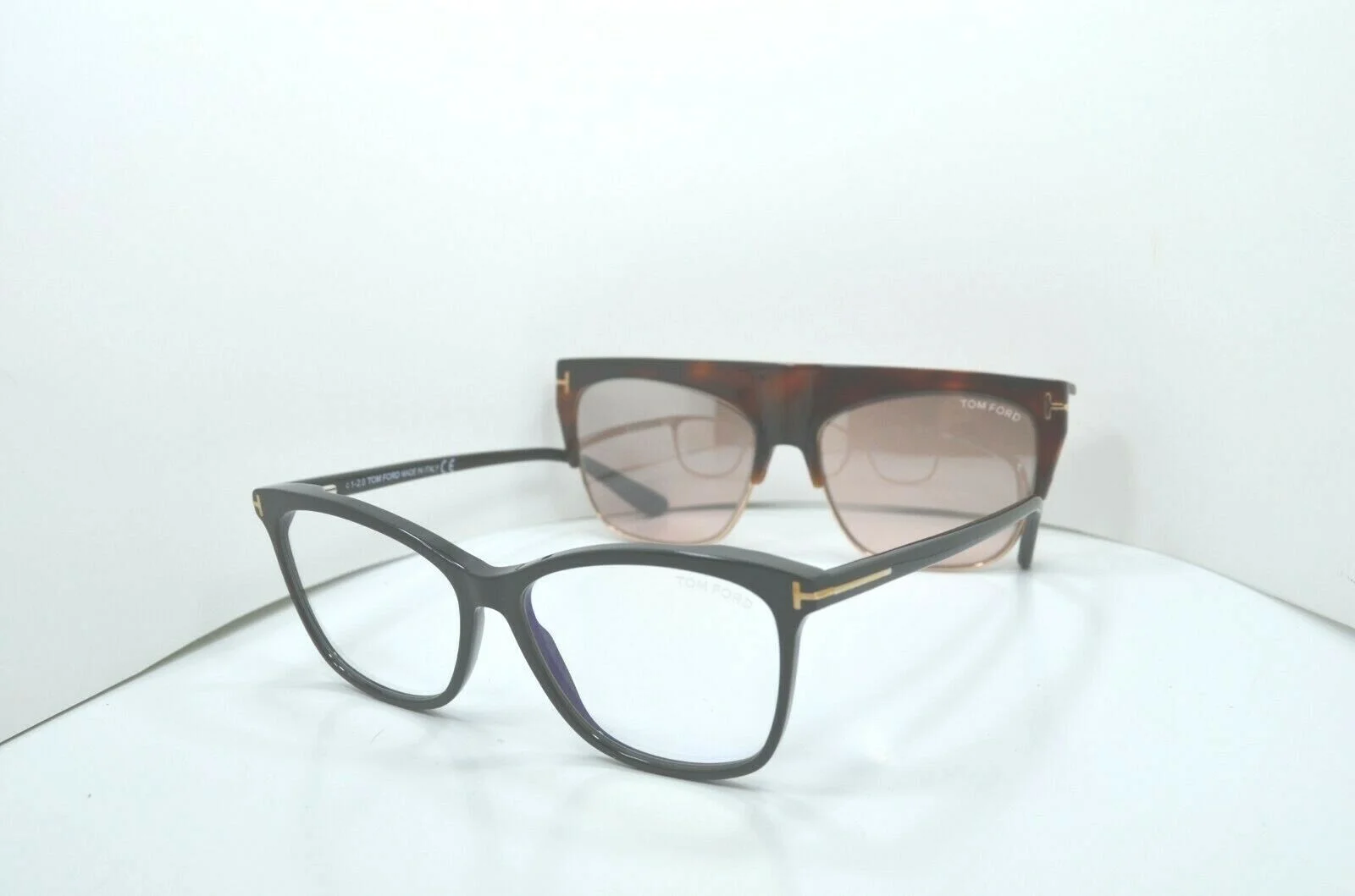 NEW AUTHENTIC TOM FORD TF5690-B 001 BLACK WITH HAVANA CLIP ON EYE-SUN frame