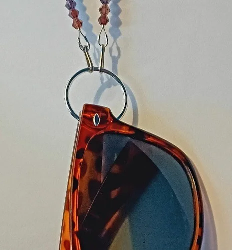 NEW! EYEGLASS NECKLACE Chain Loop AMETHYST Butterfly Bead Holder Glasses iCandy 3