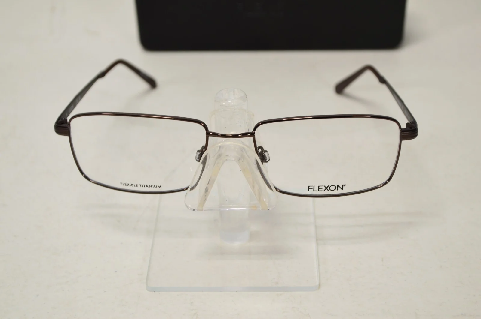 NEW Flexon Larsen 600 210 Flexible Titanium Brown Rectangle Eyeglasses 57/18/145 3