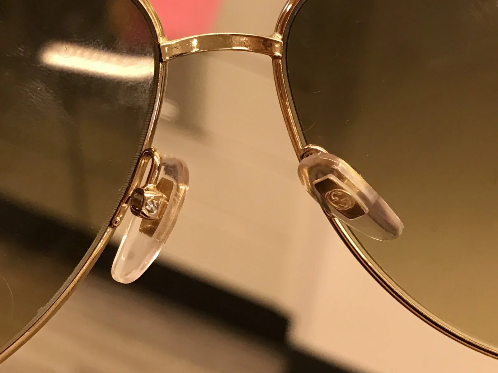 NEW Gold Gucci Replacement Silicone Nose Pads for Sunglasses Eyeglasses Screw-In 2