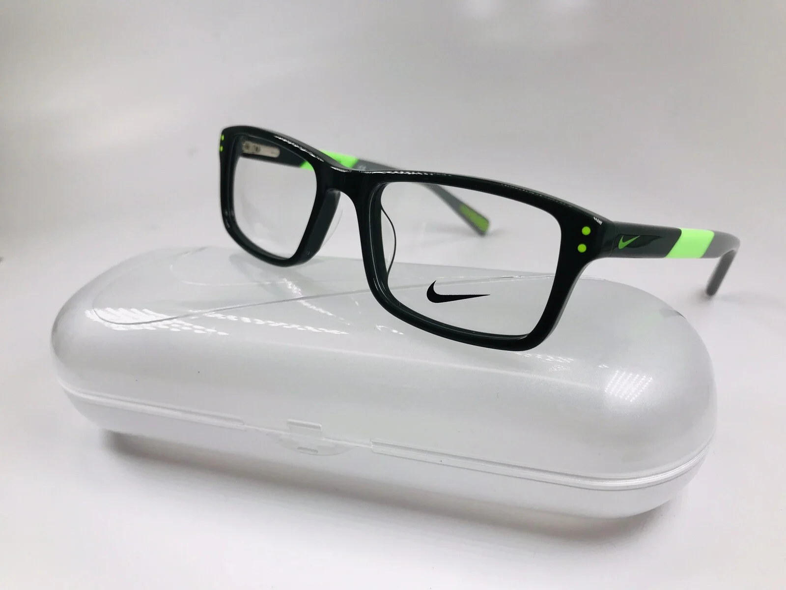 New KIDS NIKE 5537 300 Cargo Khaki & Flash Lime Eyeglasses 47mm with Nike Case