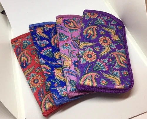NEW Multi-Colored Paisley Women 2
